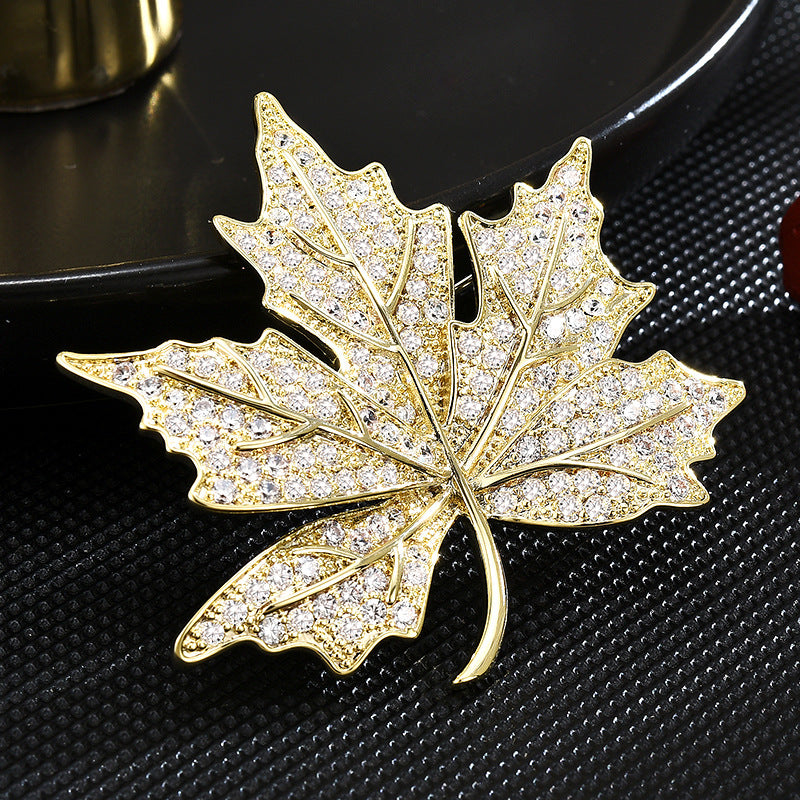 High-end Elegant Golden Maple Leaf Brooch For Women - BELLADONNA