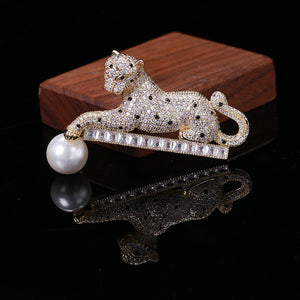 Regal Micro White Zirconia and Pearl Leopard Brooch in Silver or Gold - BELLADONNA