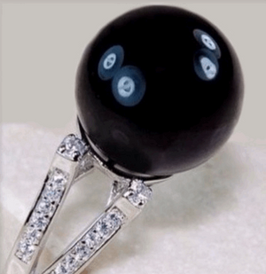 3 Cts Natural Black Onyx , White Topaz Solid .925 Silver Ring Size 7 - BELLADONNA