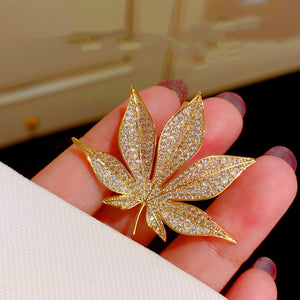 Luxury High-grade Quality White Cubic Zirconia Embellished Maple Leaf Brooch in Gold for Clothing Scarf or Pashmina - BELLADONNA