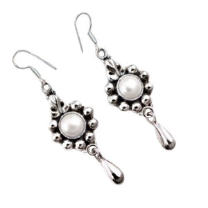 5.28 Cts Natural White Pearl , Solid .925 Sterling Silver Earrings - BELLADONNA