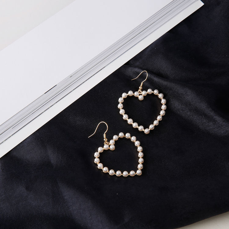 Elegant Creamy White Pearl Heart Shape Fashion Earrings for Pierced Ears - BELLADONNA