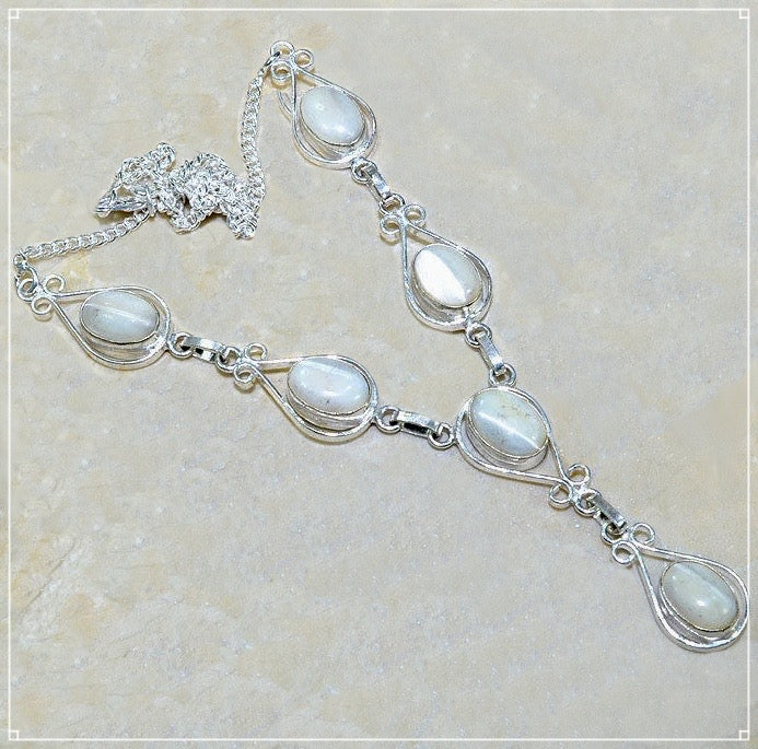 Natural Mother of Pearl. 925 Sterling Silver Necklace - BELLADONNA