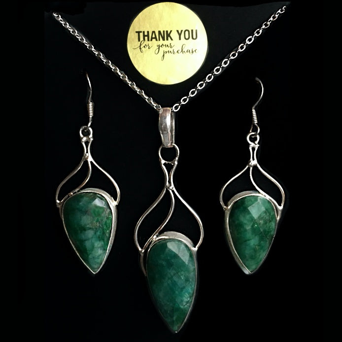 AAA+ Natural Indian Emerald Gemstone .925 Silver Pendant & Earrings Set - BELLADONNA