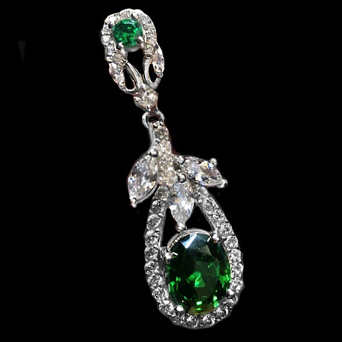 9.31 Cts Chrome Diopside, White Topaz In Solid .925 Sterling Silver Pendant - BELLADONNA