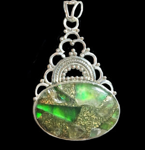 Indonesian Bali Java Green Copper Turquoise In Solid 925 Sterling Silver Pendant - BELLADONNA