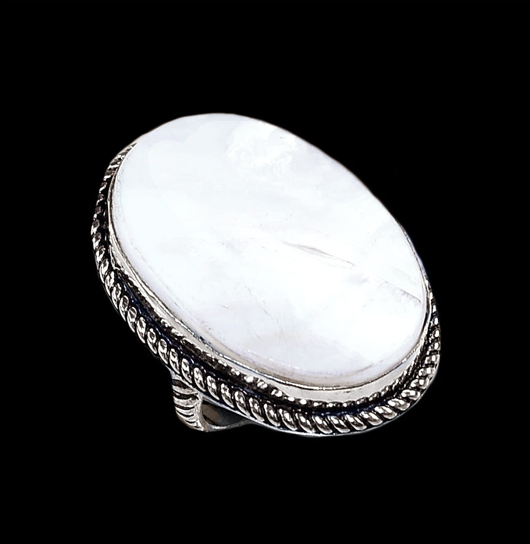 Natural Mother of Pearl .925 Sterling Silver Ring Size 7 - BELLADONNA