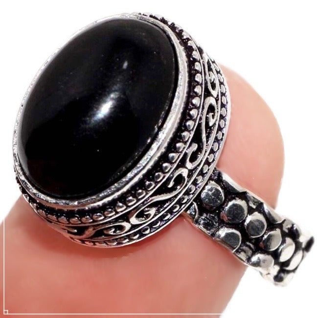 Handmade Black Onyx Oval Gemstone .925 Silver Ring Size 8.5  or Q 1/2 - BELLADONNA